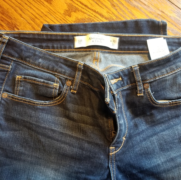 Abercrombie skinny Jean's - Picture 2 of 4